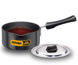 Hawkins Futura 1.5 Litre Saucepan, Hard Anodised Sauce Pan with Stainless Steel Lid, Induction Saucepan, Small Sauce Pan, Black (IAS15S)